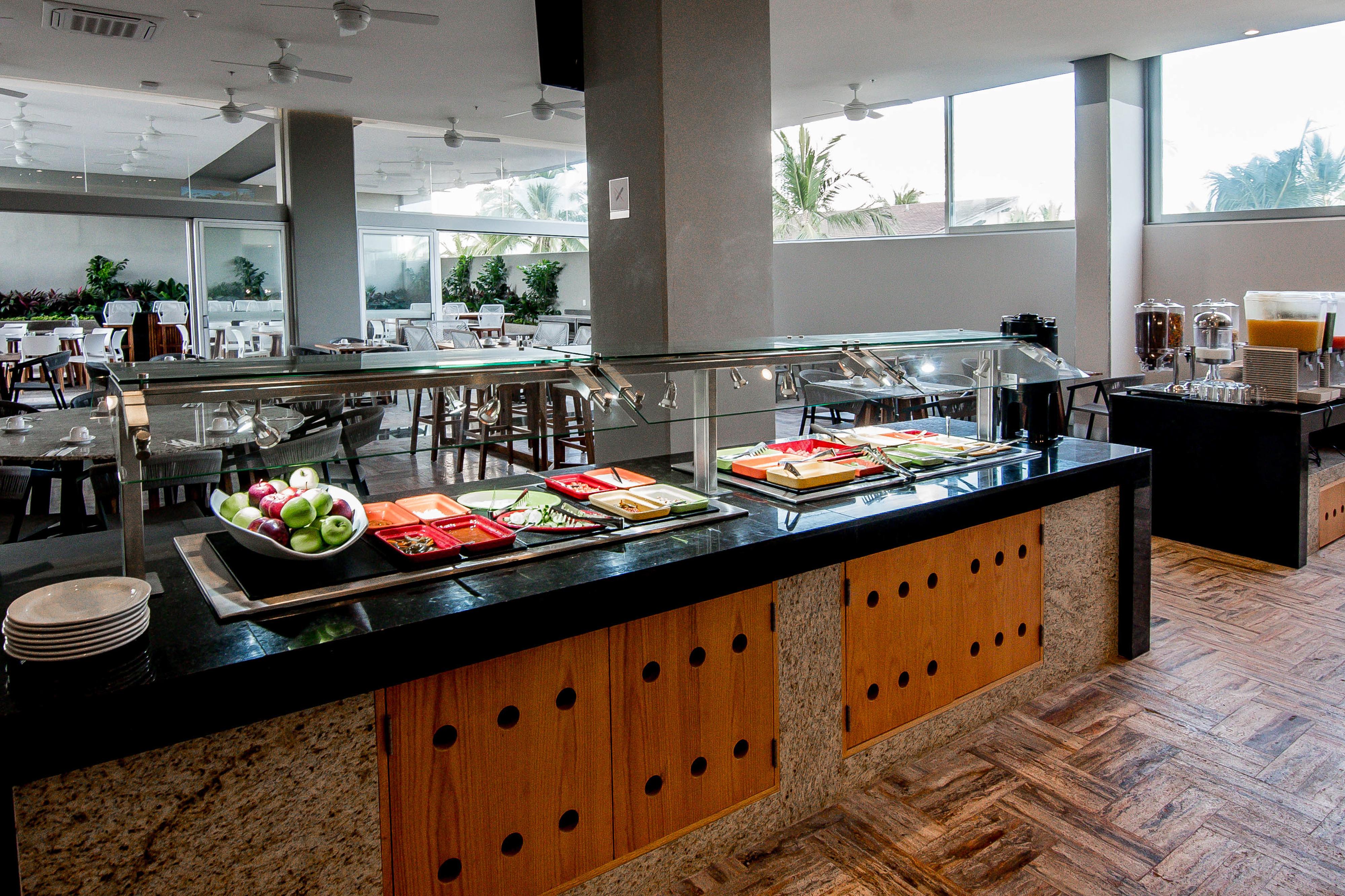 פוארטו ואלארטה Hotel Mio Vallarta Unique & Different- Adults Only מראה חיצוני תמונה A buffet at a hotel
